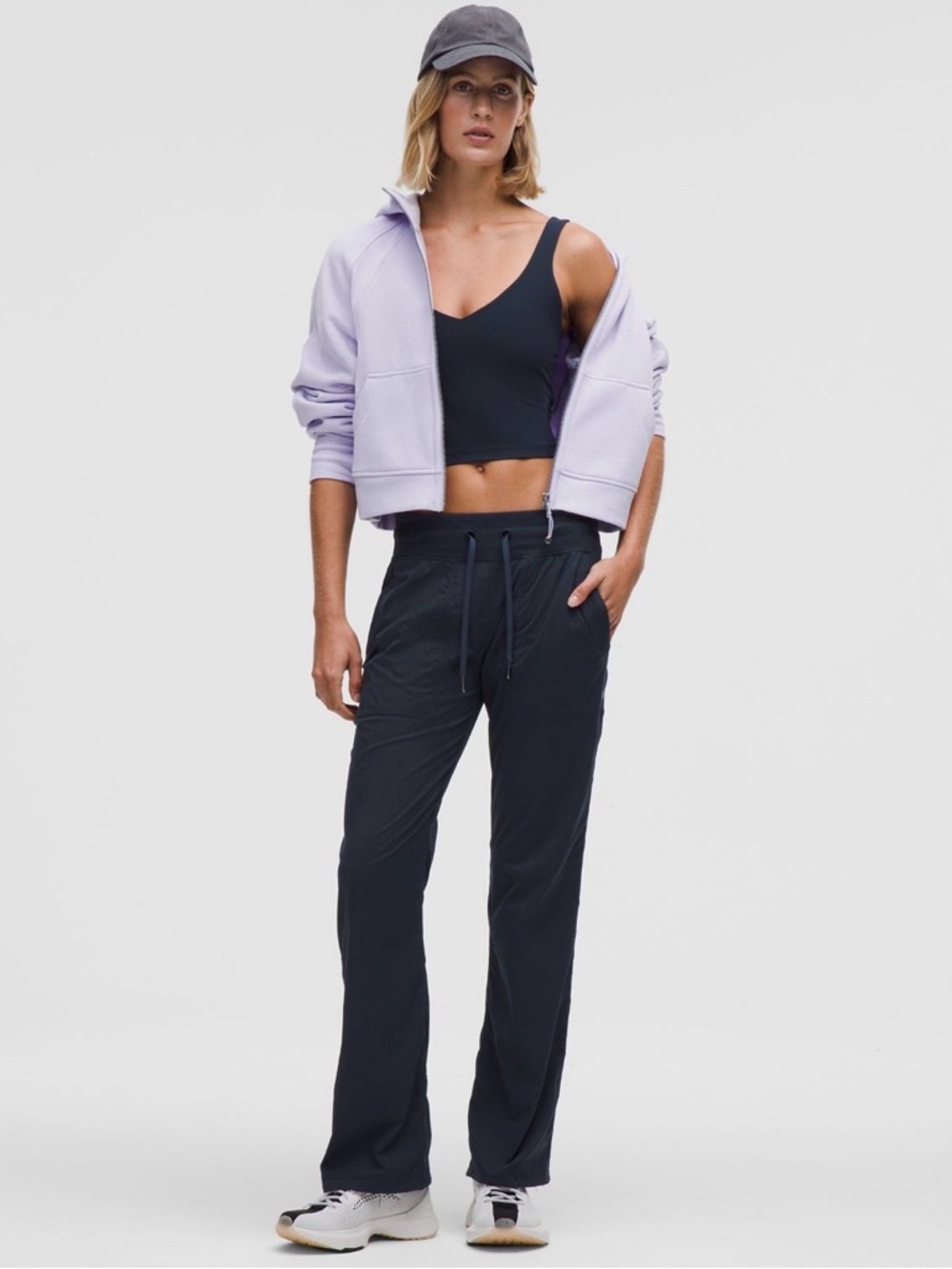 Lululemon Studio Pant III (lined) size 6 wide leg navy